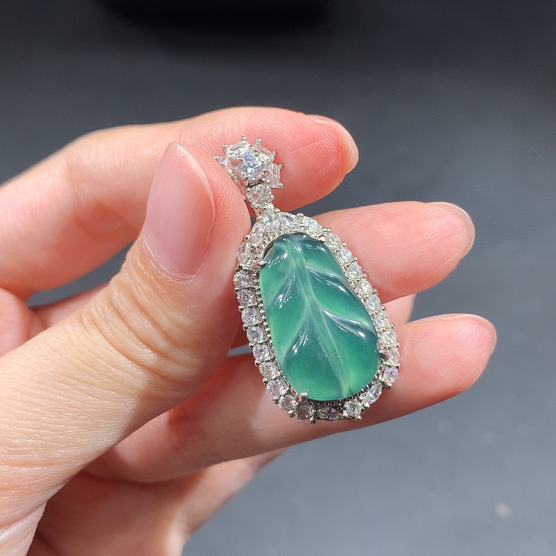 未镶嵌戒指翡翠翡翠