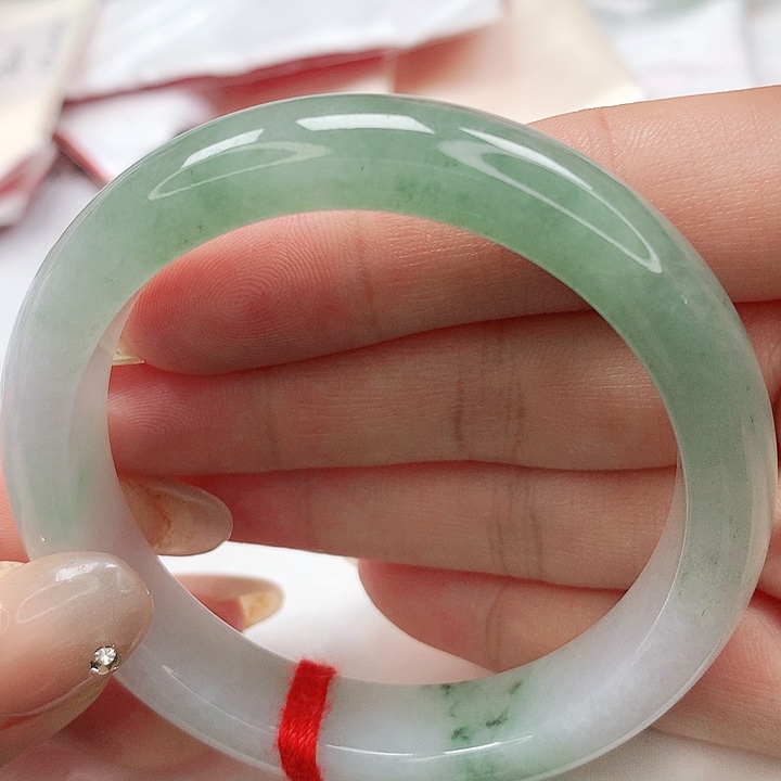 翡翠手镯未镶嵌缅甸天然A货翡翠