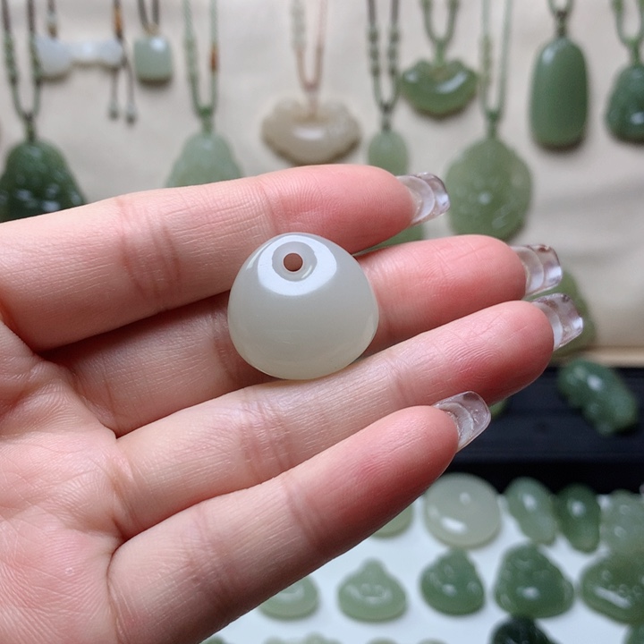 和田玉吊坠未镶嵌冰***＊