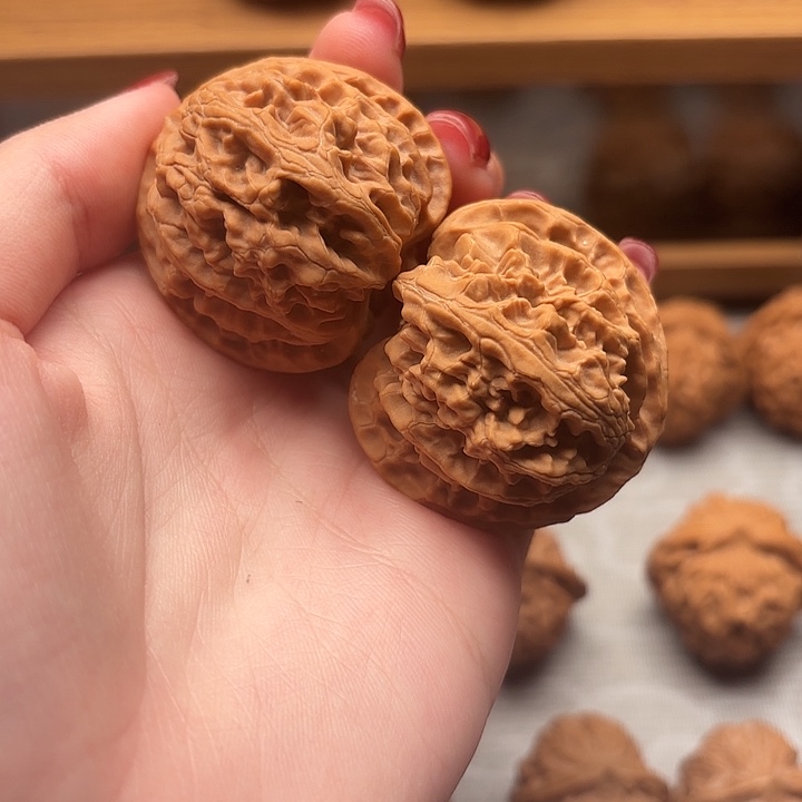 文玩核桃吊坠苹果39