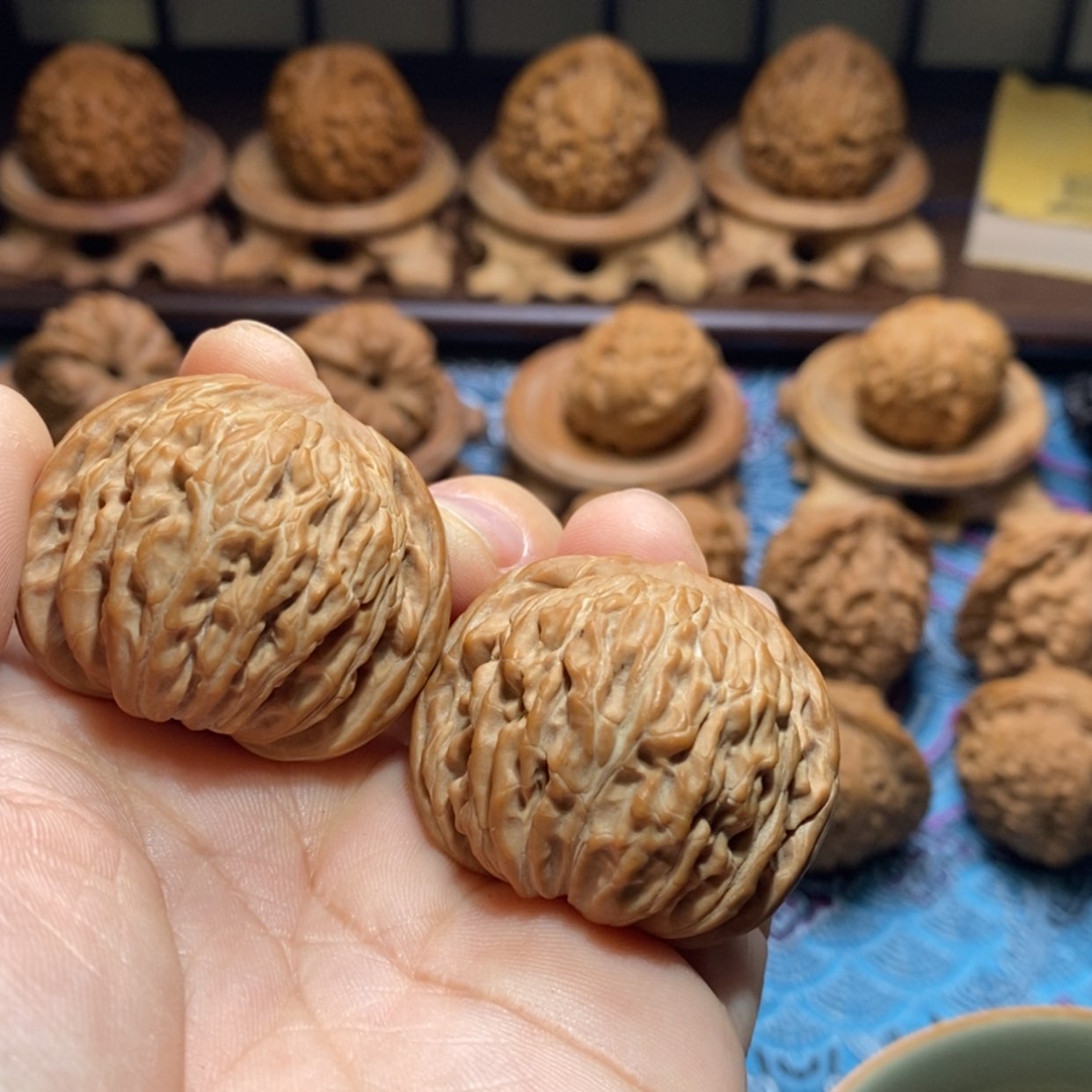 【闪购商品】文玩核桃吊坠小*?汉高楼