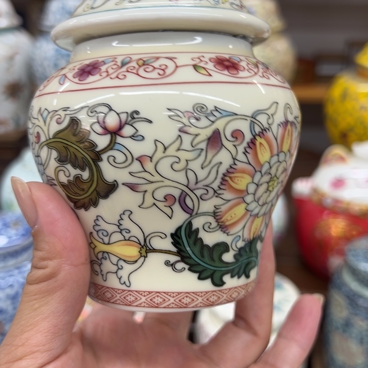 高端陶瓷茶叶罐密封罐