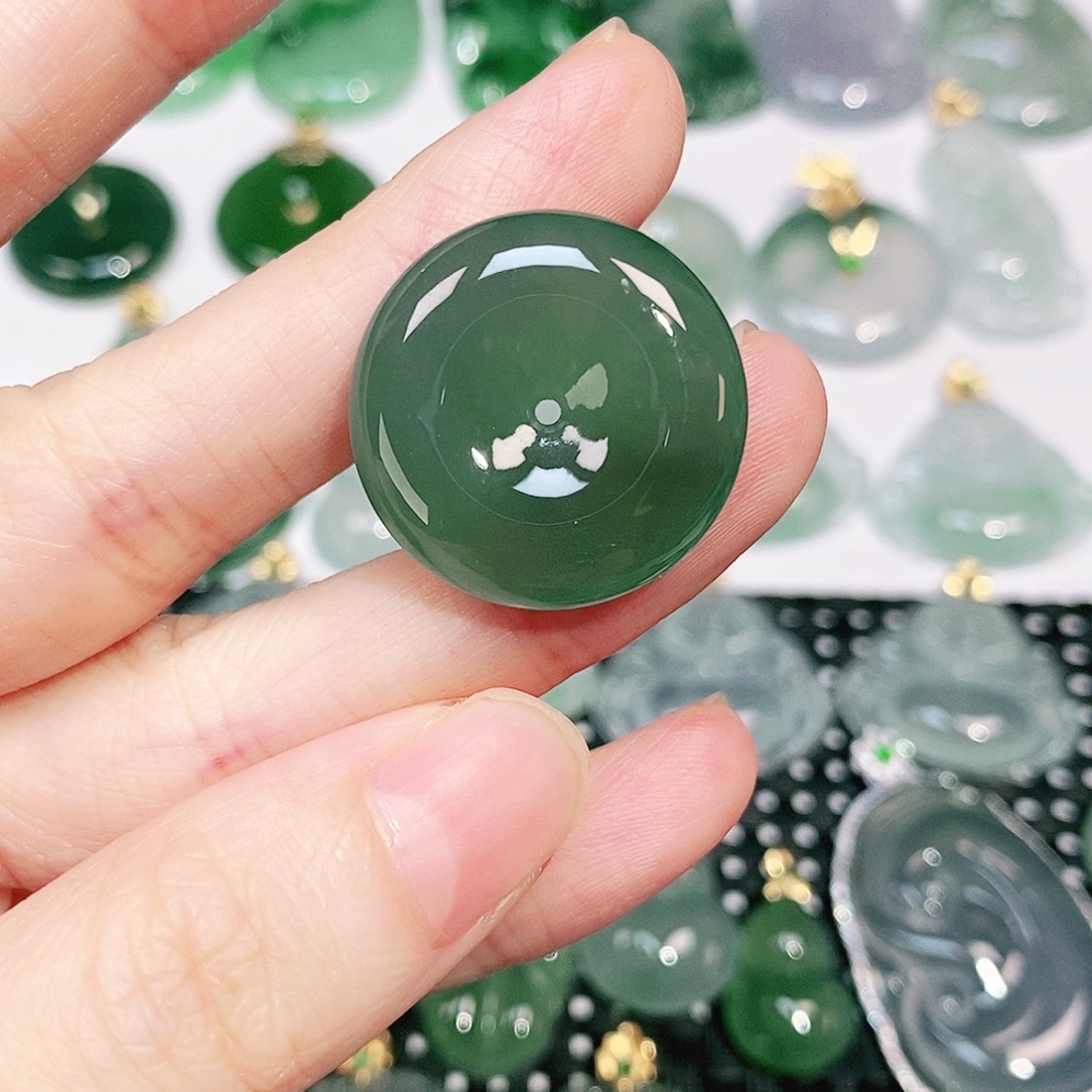 简***单翡翠未镶嵌吊坠(不含链)