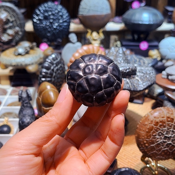 青***果石材龟纹石小水料