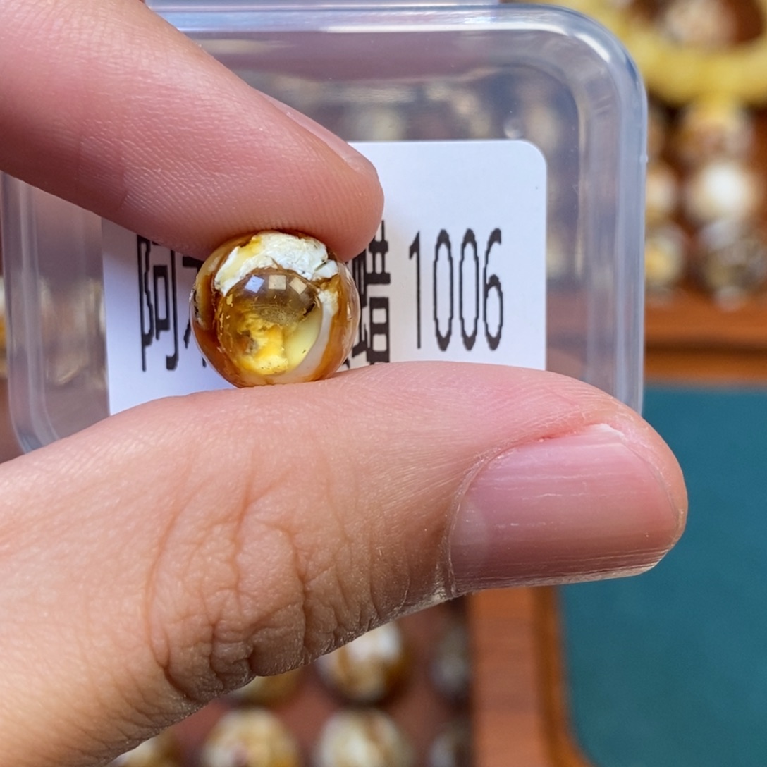 把件猴头核桃沁色圆珠老型1066