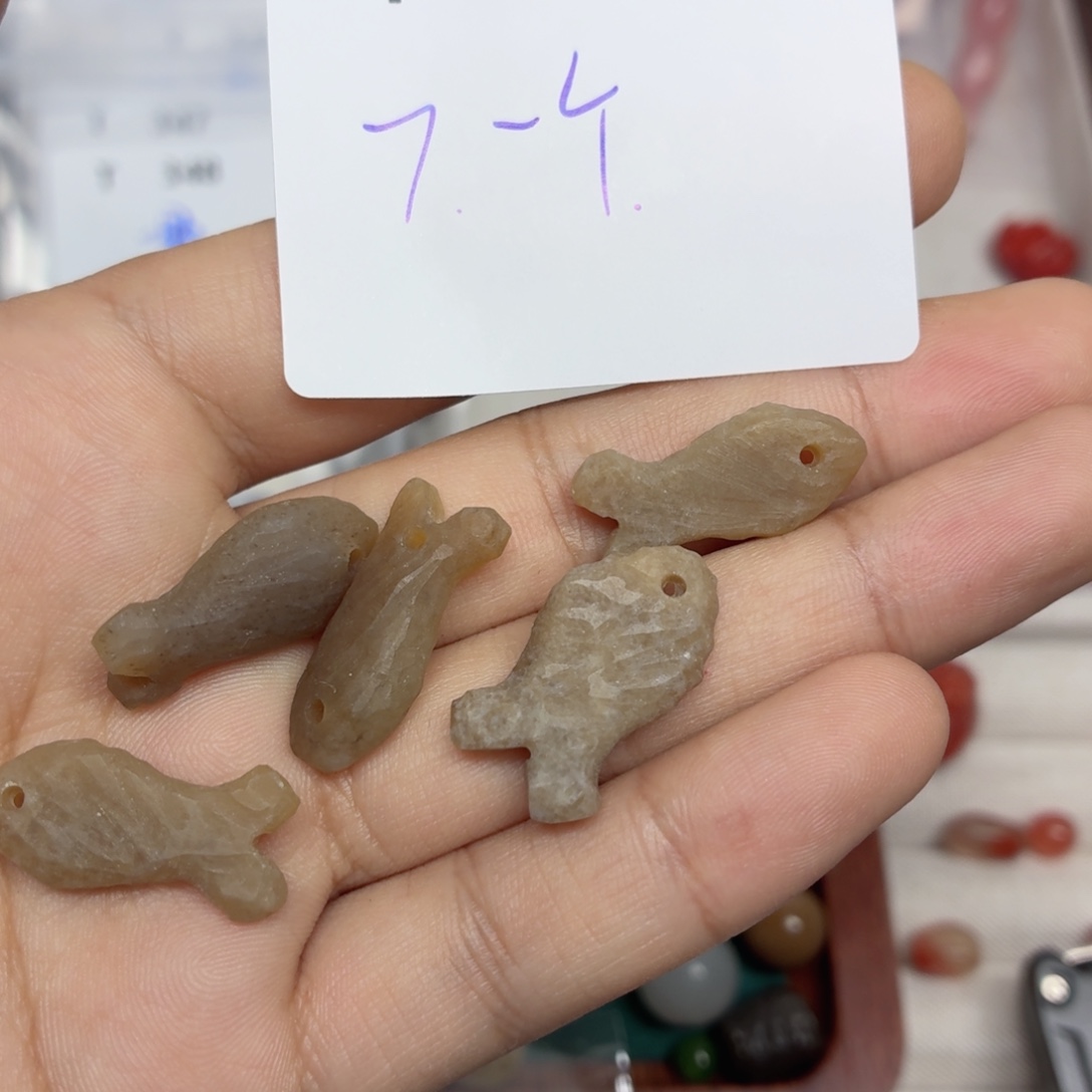 和田玉未镶嵌珠宝半成品T349