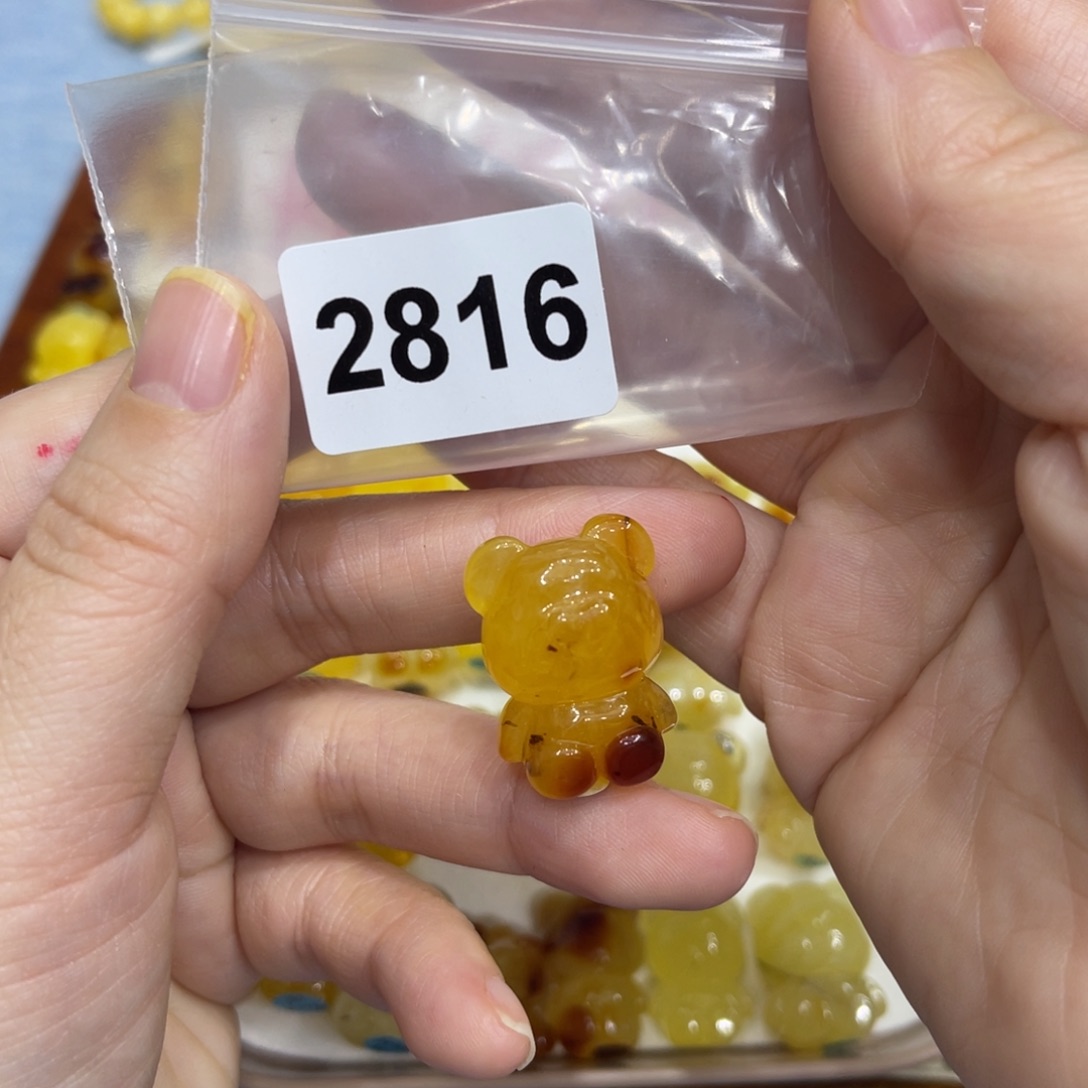 琥珀珠宝奇石未镶嵌