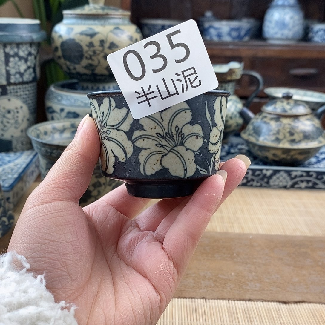 手工手绘青花陶瓷
