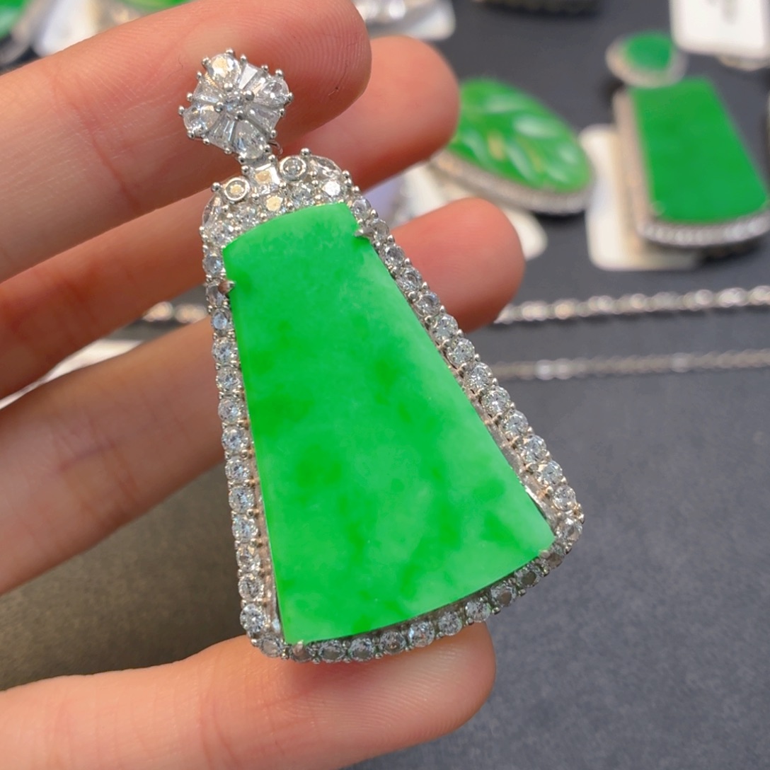 翡翠银S925镶嵌颈饰