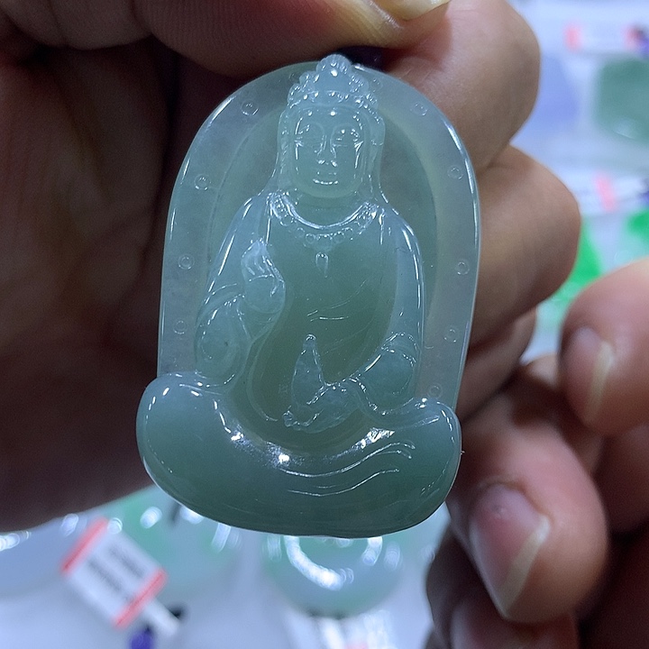 翡翠未镶嵌颈饰天然翡翠A货吊坠