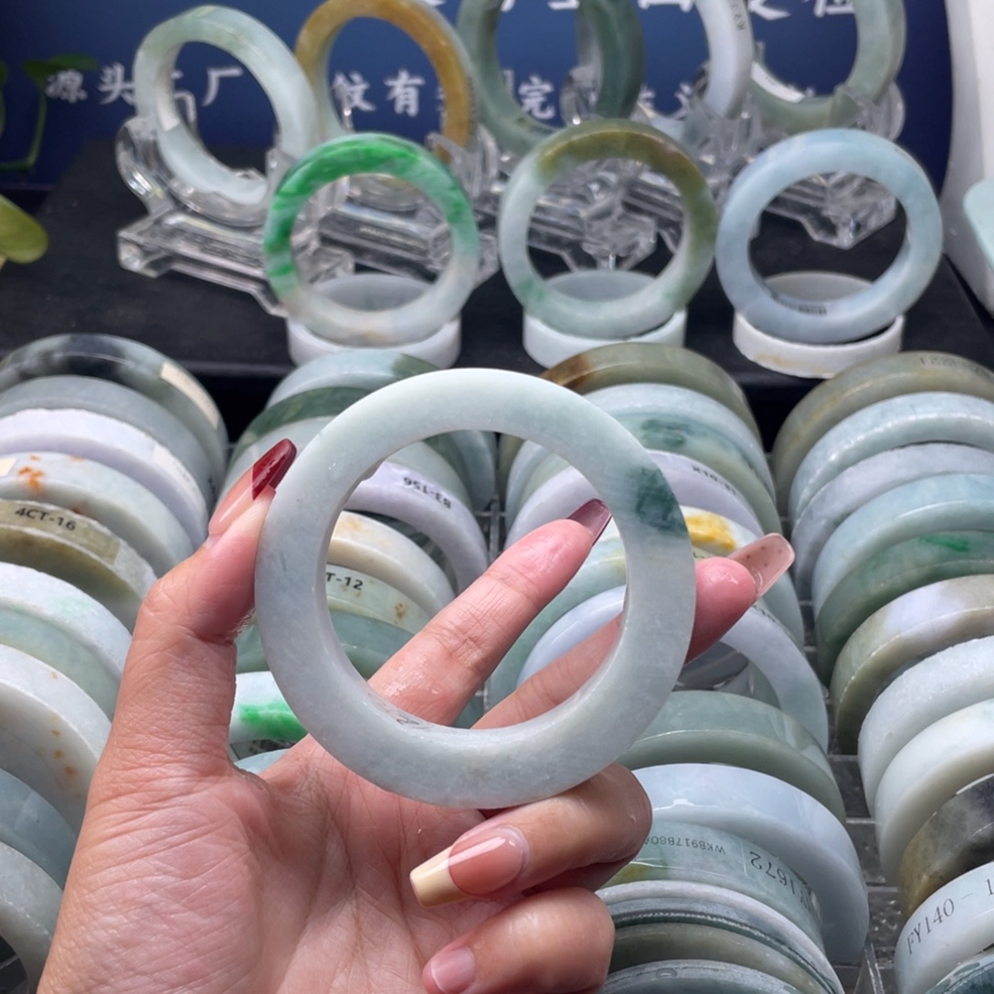 没***手定制翡翠未镶嵌翡翠手镯