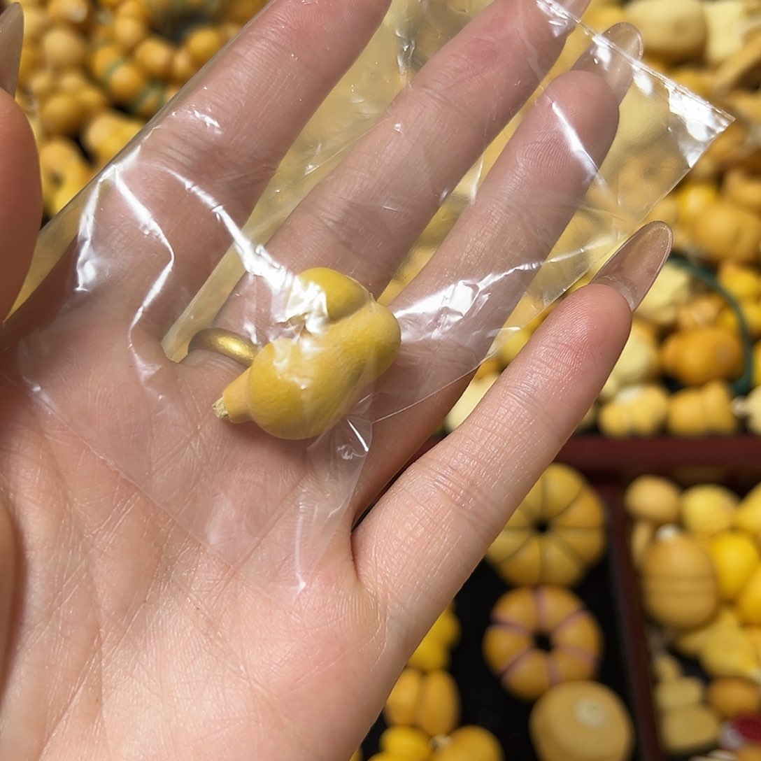 红*葫芦打孔不退不换