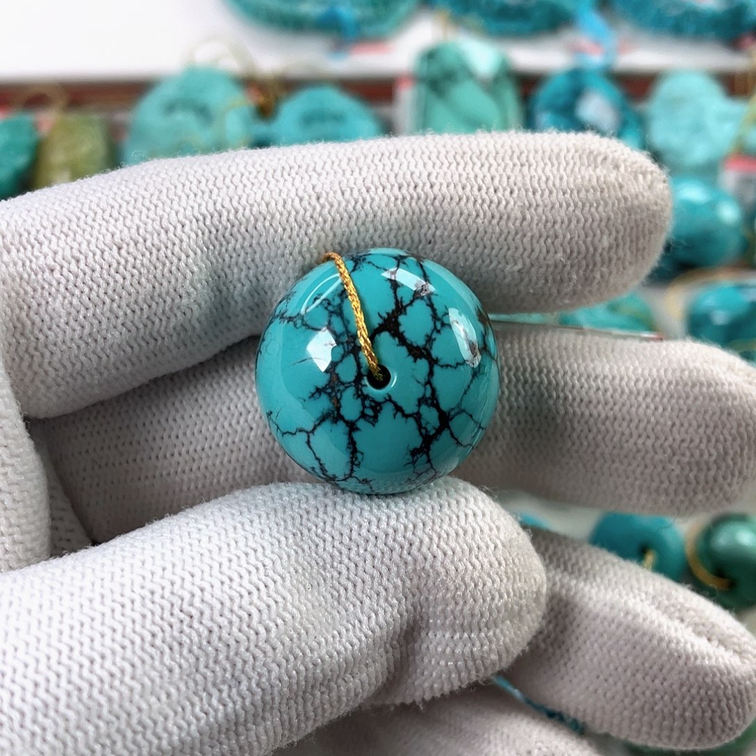 绿松石未镶嵌车挂