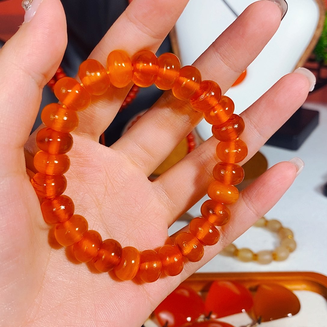一物一拍直播间原色手串