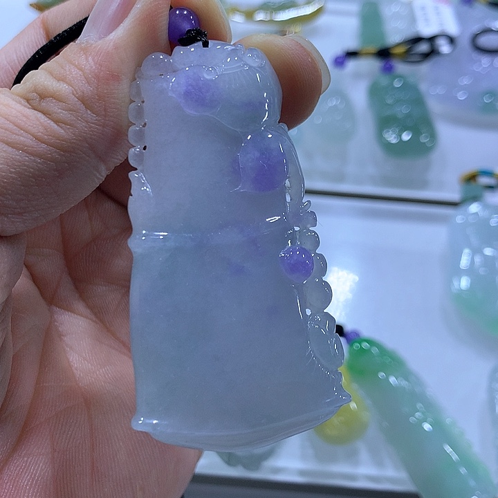 翡翠颈饰未镶嵌天然翡翠A货吊坠