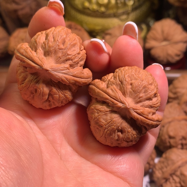 文玩核桃吊坠太行元宝