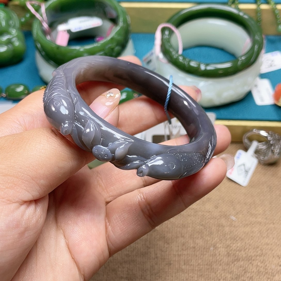 【闪购商品】和田玉手镯5556圈口77未镶嵌