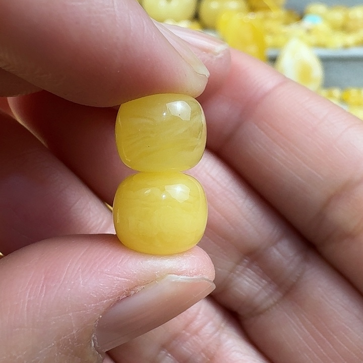 *****蜜蜡未镶嵌裸石20杂