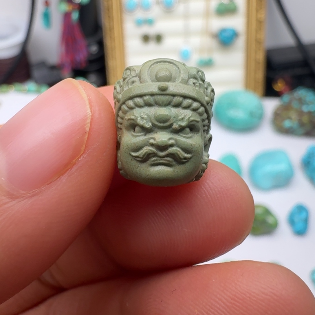 绿松石未镶嵌珠宝奇石