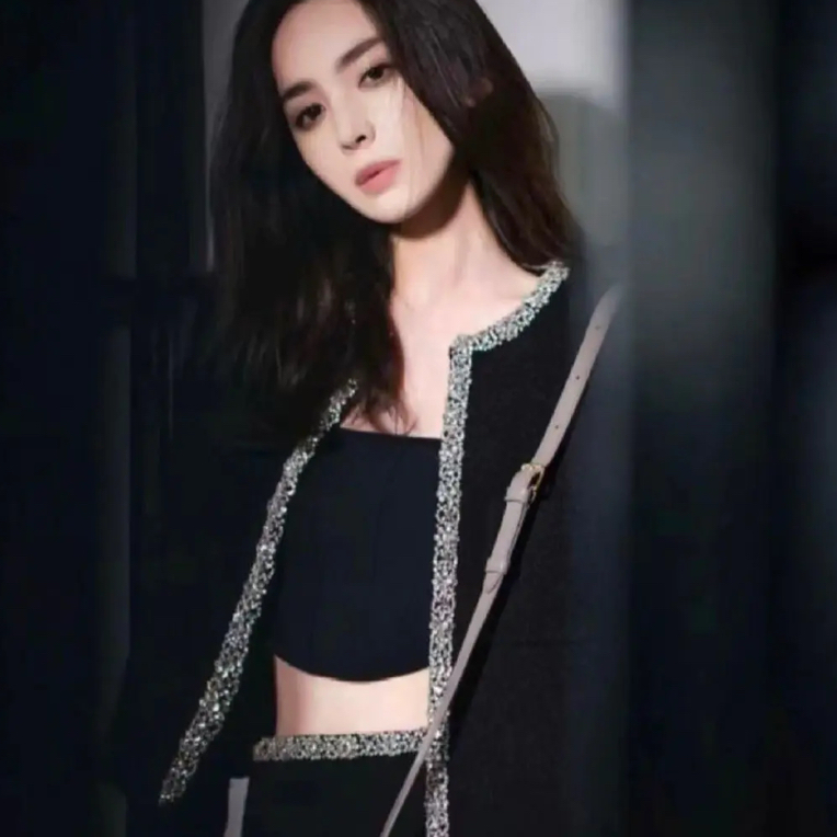 99新 Celine/思琳 【Celine 】#赛琳刺绣缎带花呢纽扣开衫 38码