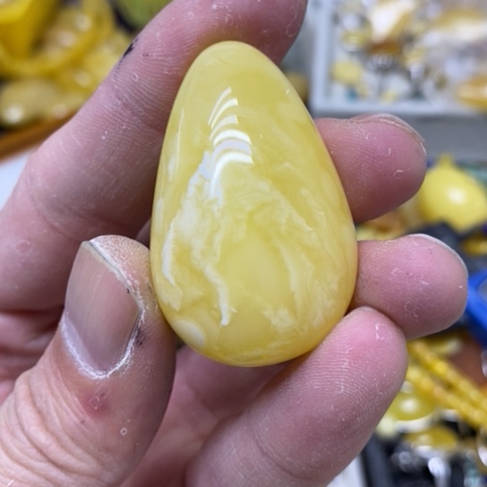 蜜蜡裸石未镶嵌吊坠