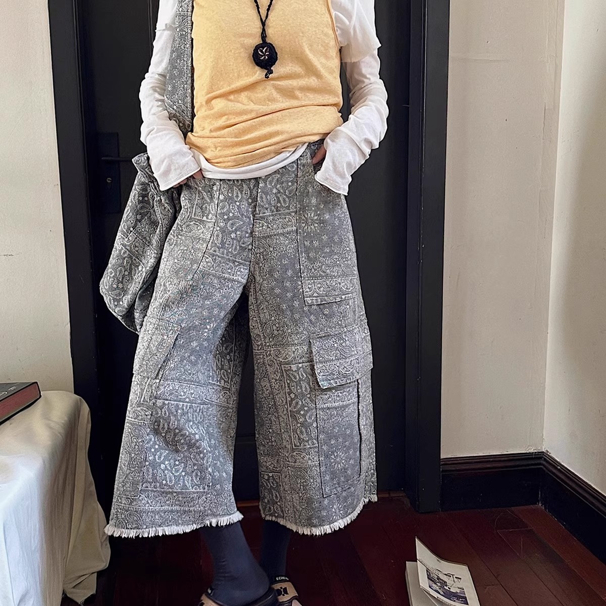 REREK 2025SS设计师   腰果花休闲八分牛仔裤