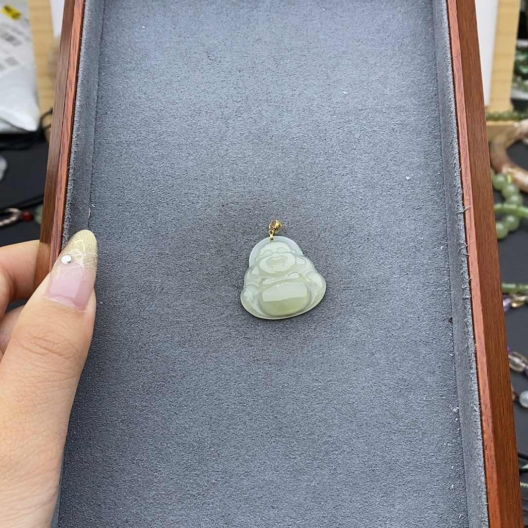和田玉吊坠(不含链)18K金镶嵌