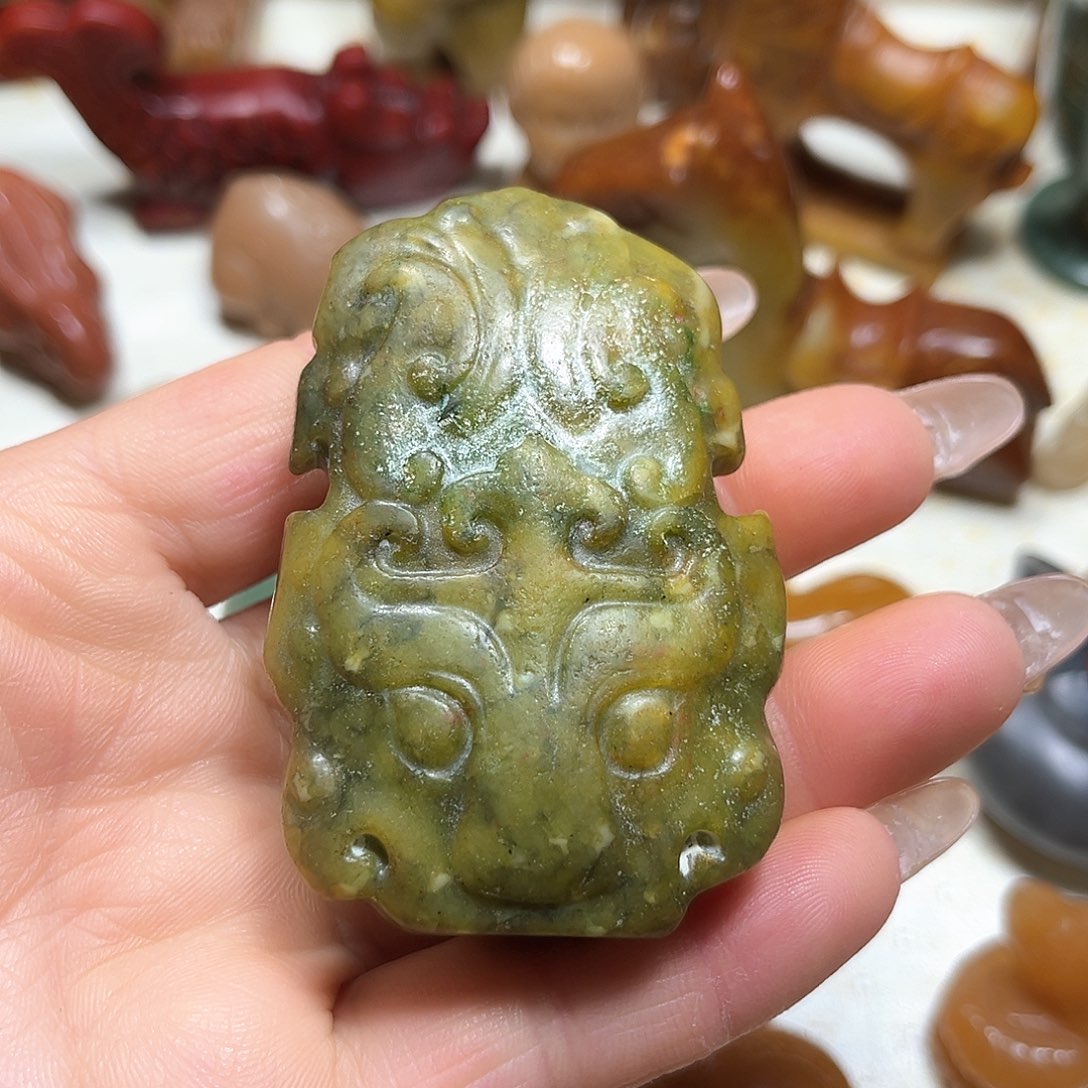 白玉菩提吊坠白玉菩提吊坠