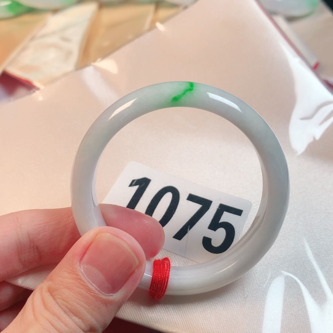 翡翠手镯未镶嵌翡翠手镯1075