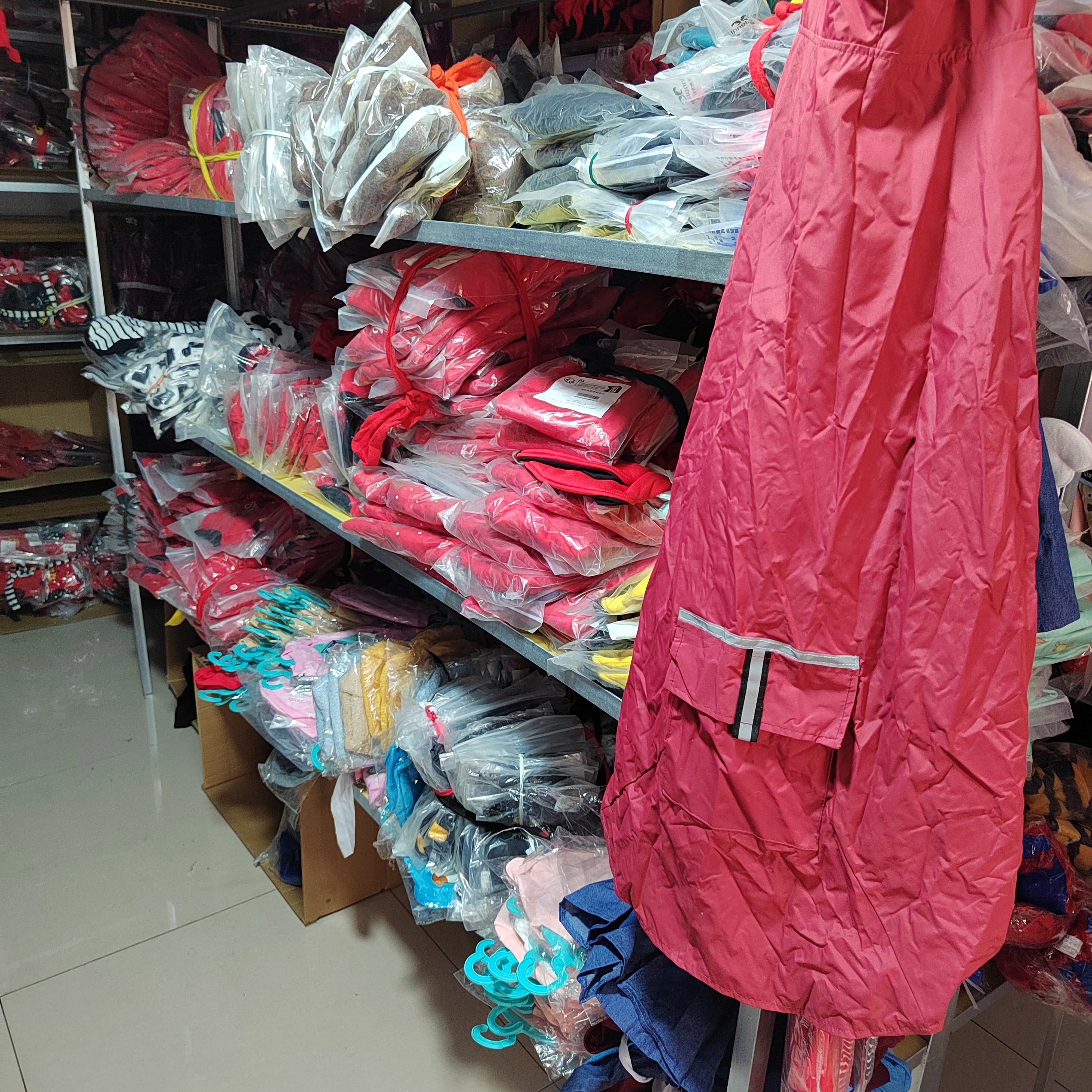 宠物服装直播间过款，一件包邮NO退NO换。