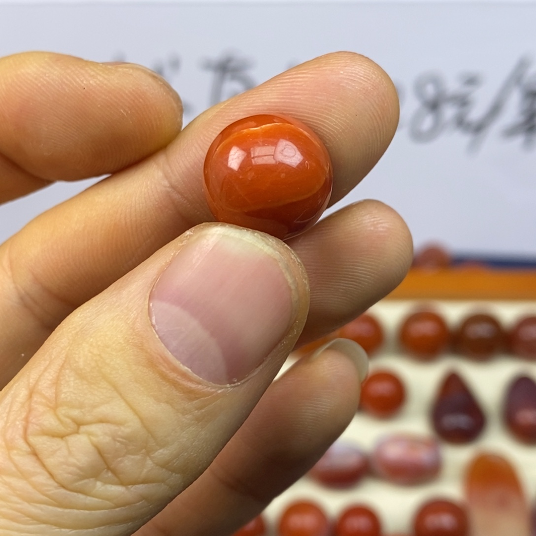 南红玛瑙未镶嵌手链