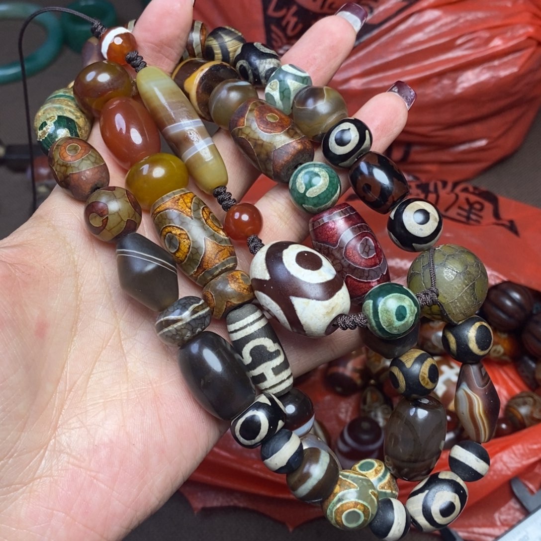 玛瑙/玉髓颈饰未镶嵌