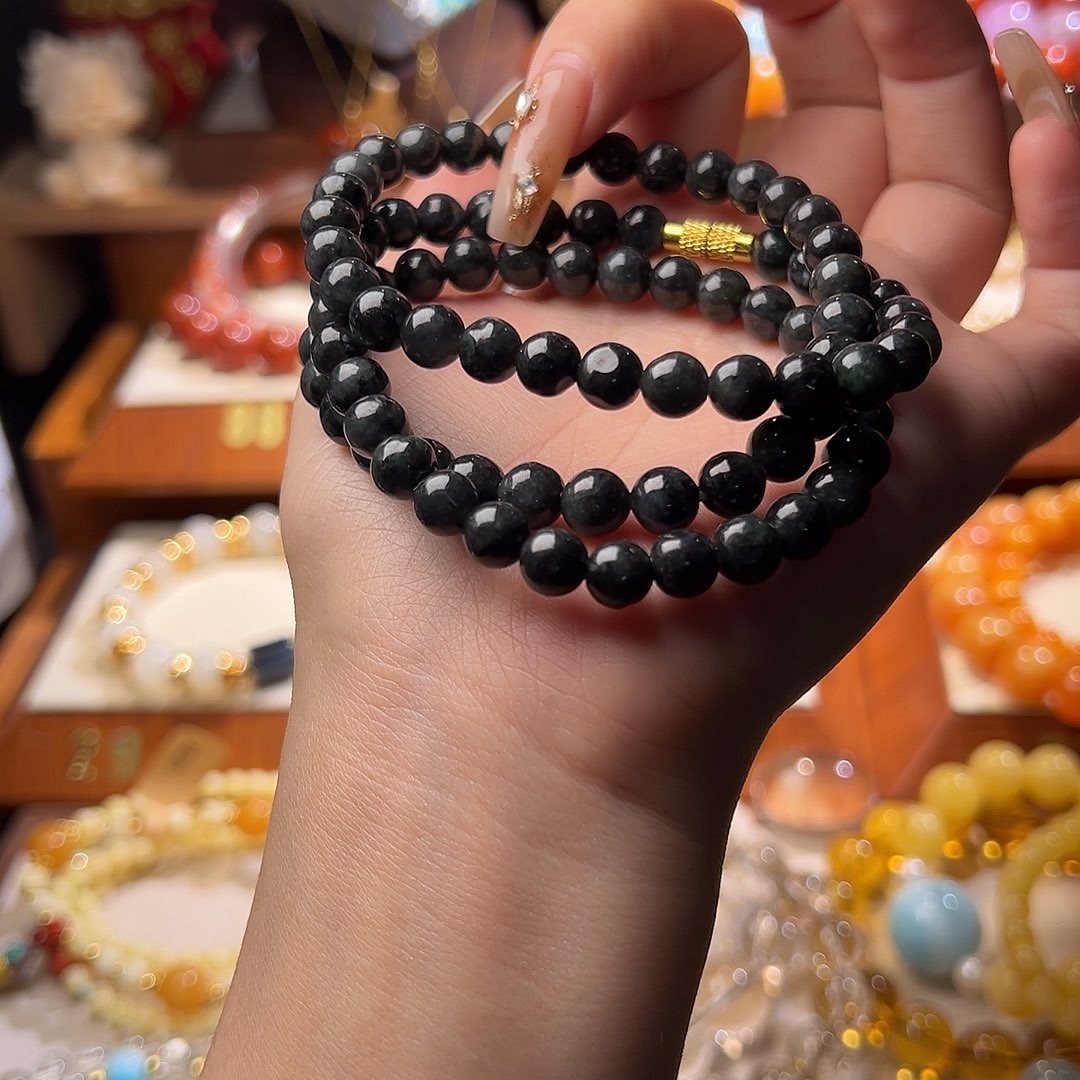 公***ᵉ蜜蜡未镶嵌颈饰手串