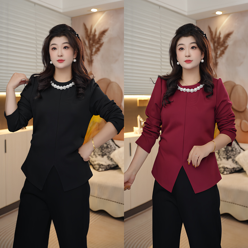 蕾蕾2025秋冬新款大码女装法式重工钉珠前开衩侧压褶打底衫9228