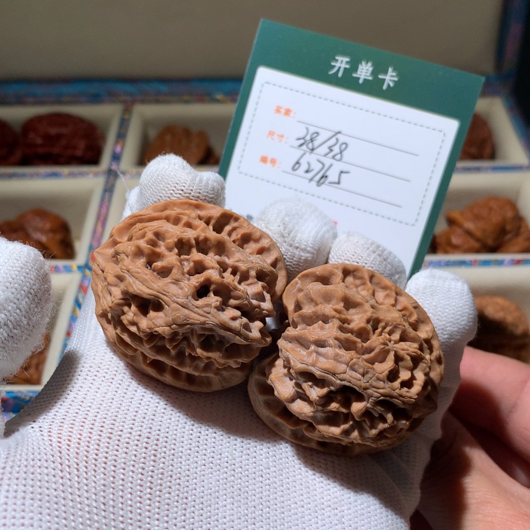 文玩核桃把件苹果园