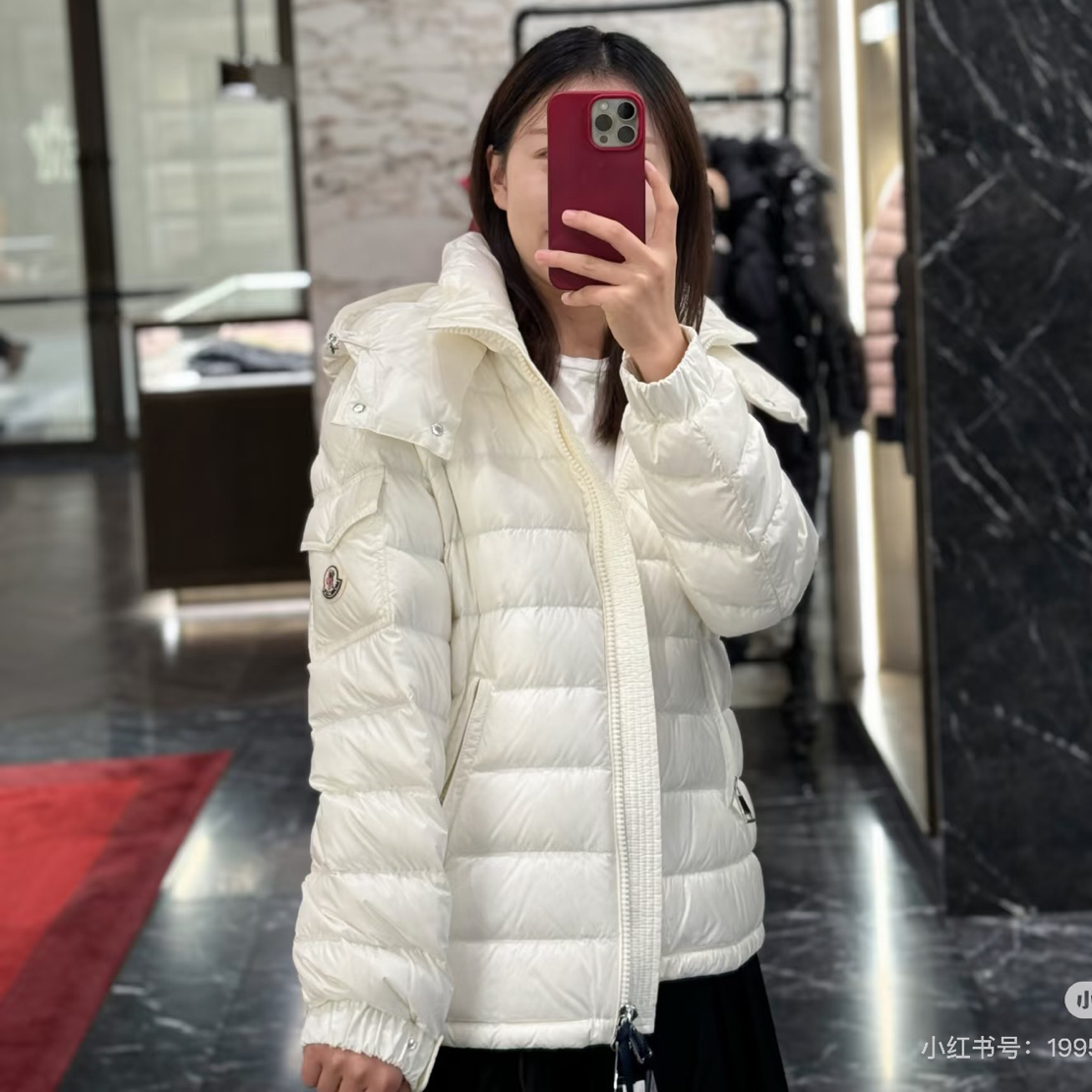 未使用 MONCLER Zlj001/短款羽绒服/尺码3码