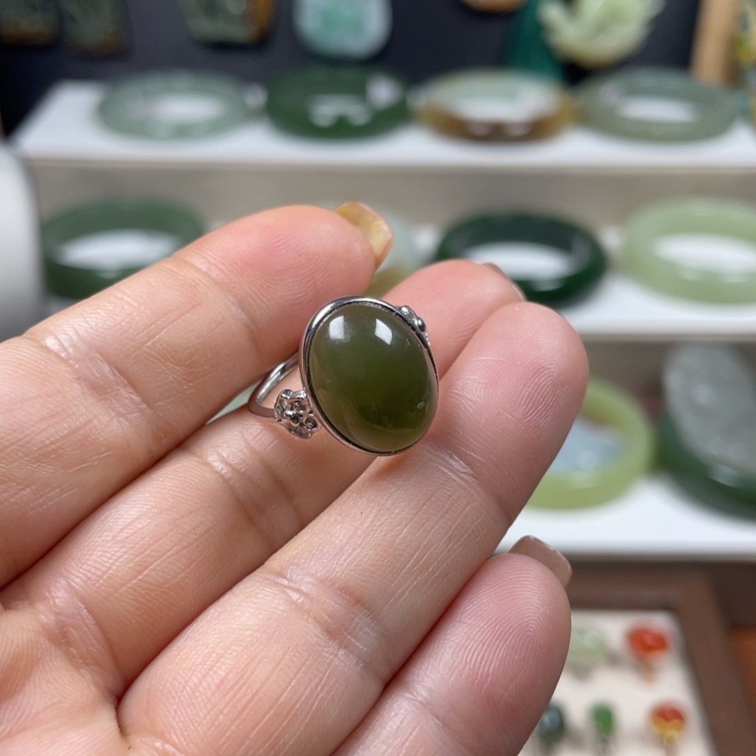 和田玉戒指未镶嵌