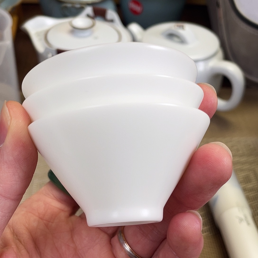 瓷片。。。。。。。。。。。。。。