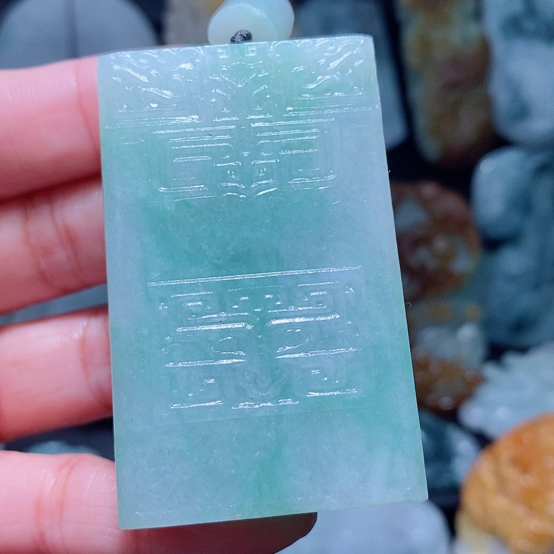 磊***定制翡翠未镶嵌翡翠