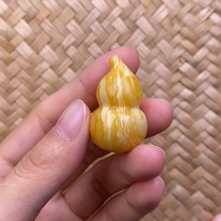 琥珀未镶嵌裸石蜜蜡M