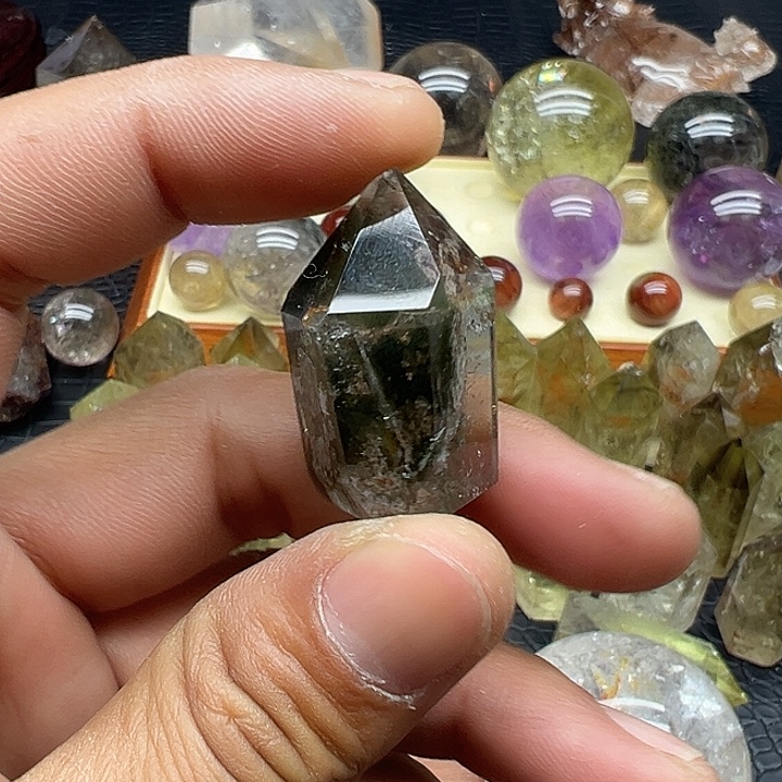 水晶未镶嵌珠宝半成品85