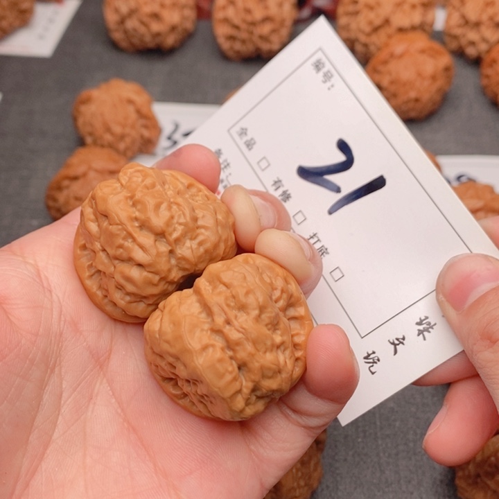 文玩核桃吊坠36蛤蟆21