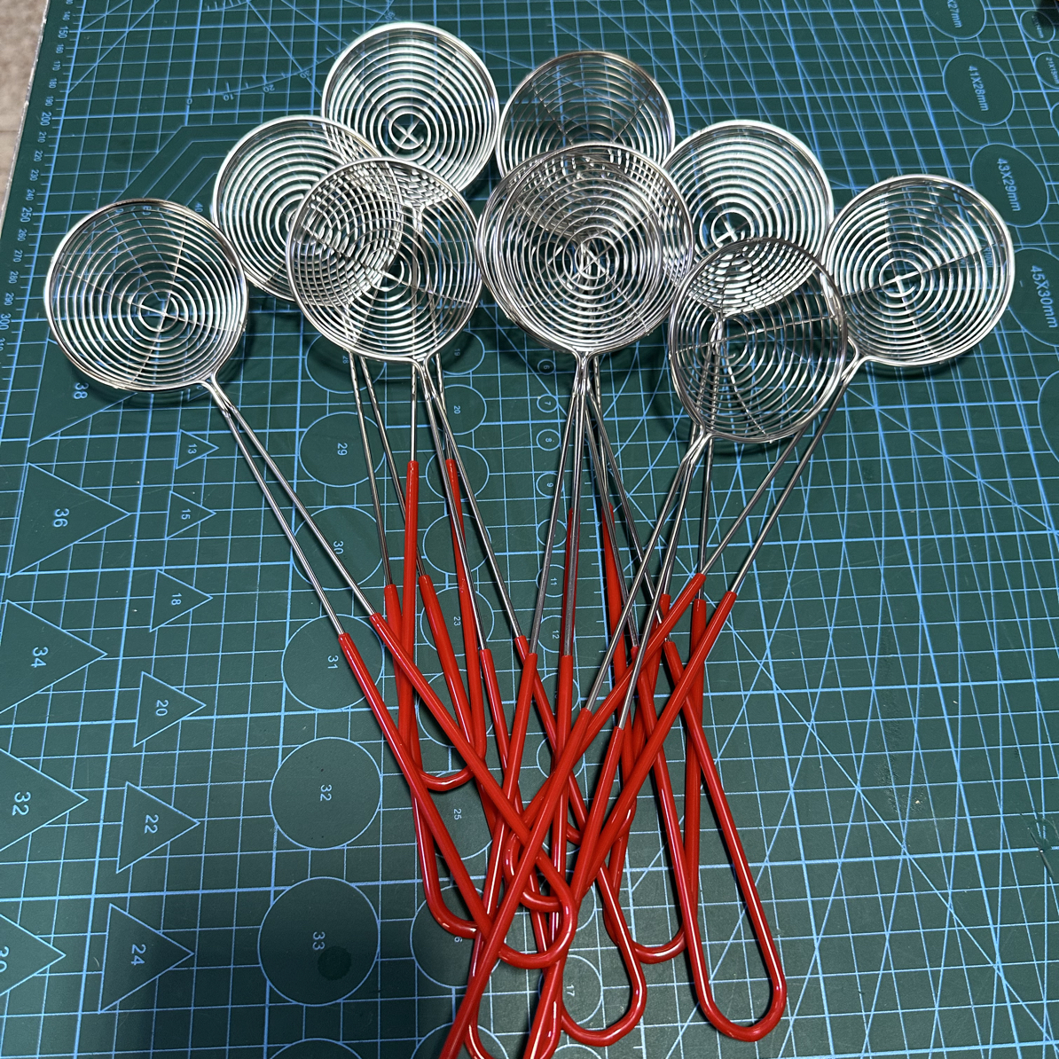 冰钓窝料勺 定量投放 不锈钢材质 手柄硅胶材质 冰钓打窝必备