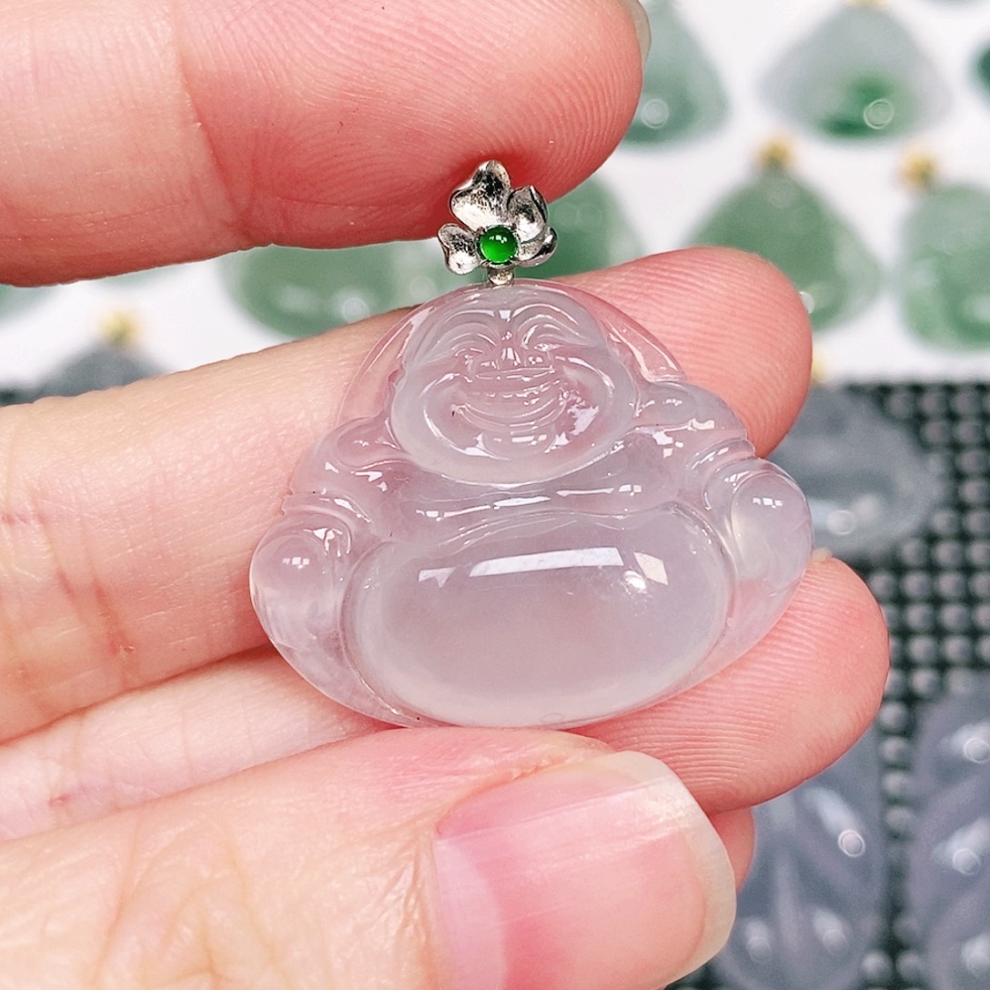 颈饰18K金镶嵌翡翠