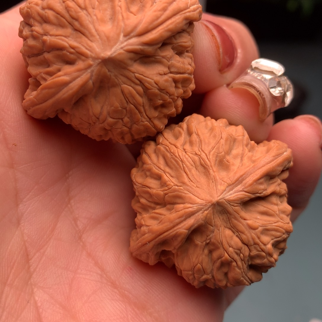 文玩核桃把件长**往磨盘68