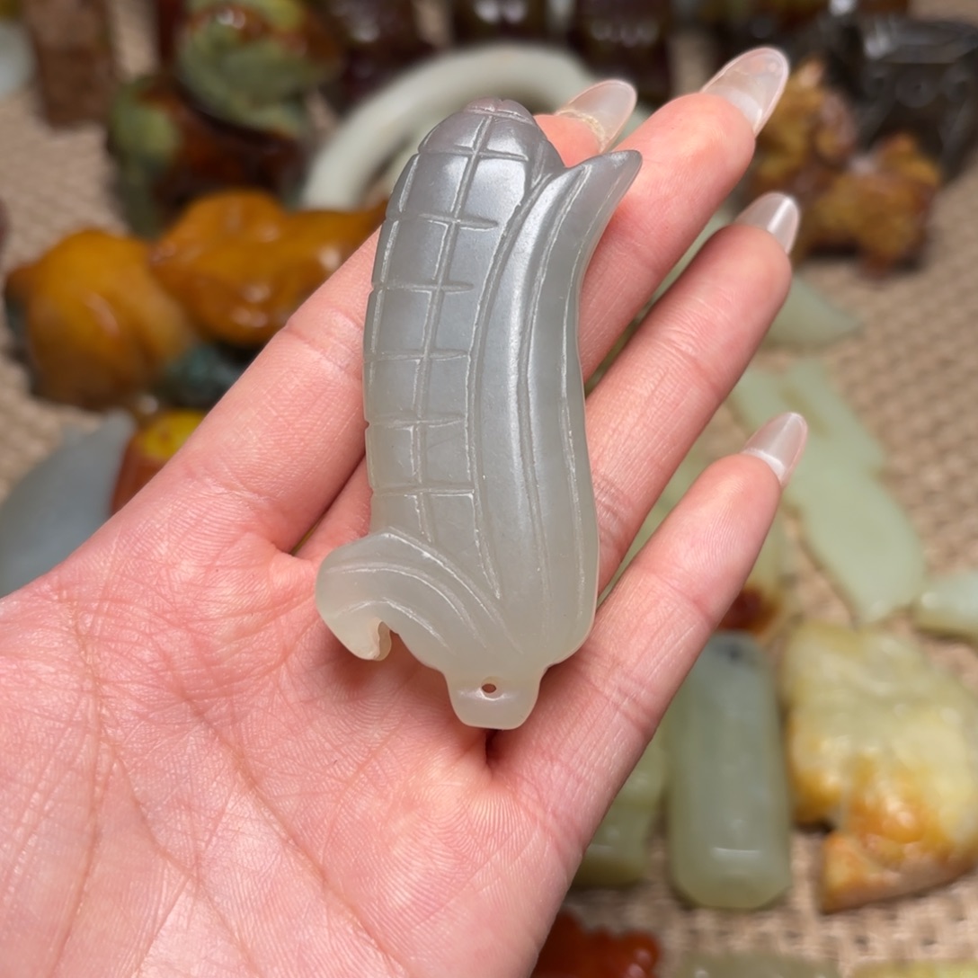 白玉菩提吊坠白玉菩提——白玉菩提