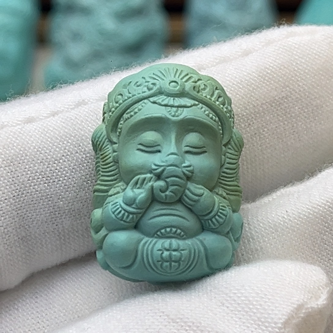 绿松石未镶嵌珠宝奇石