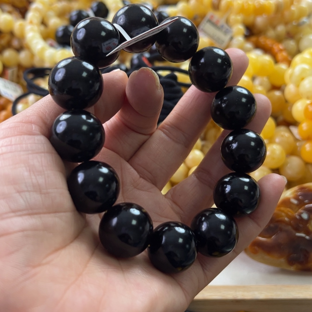 琥珀珠宝奇石未镶嵌