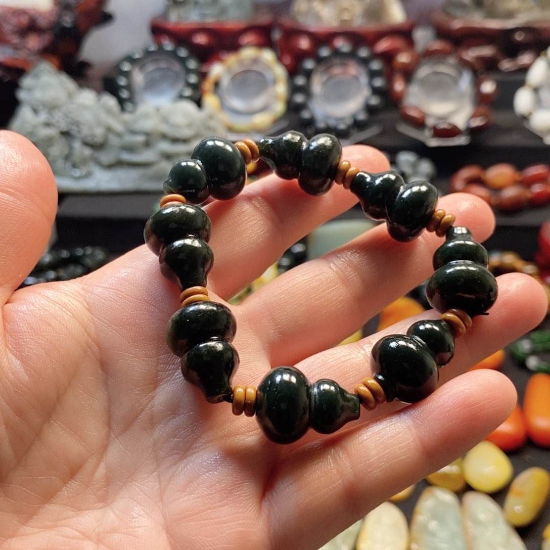 和田玉手串未镶嵌