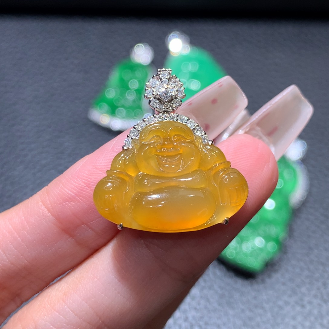 翡翠颈饰18K金镶嵌翡翠